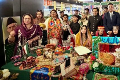 Pakistan Embassy Kuwait cultural display at Discover Asia Festival