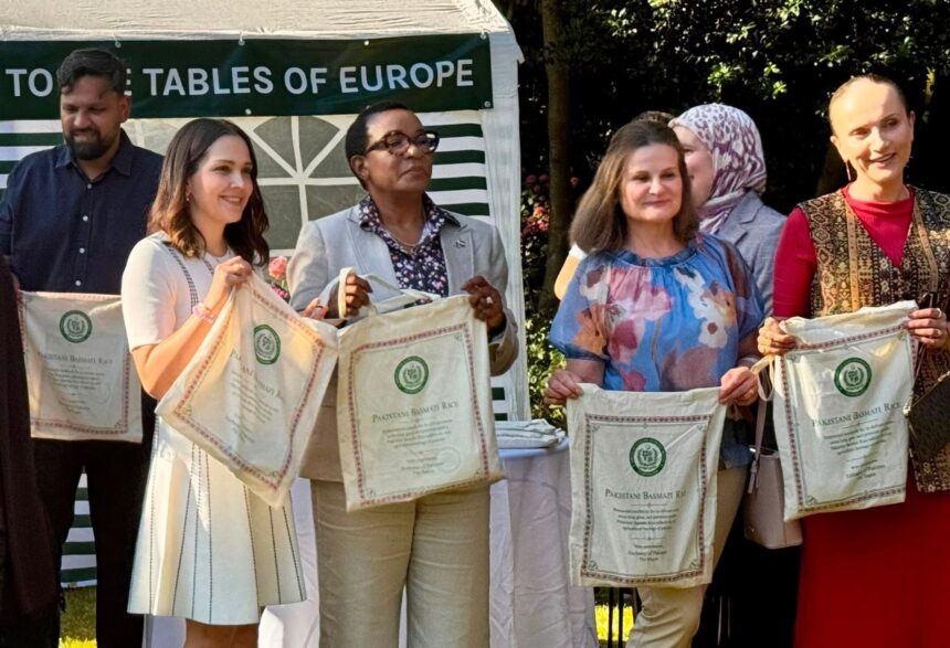 Pakistan Embassy rice festival in The Hague with Pakistan Embassy guests
