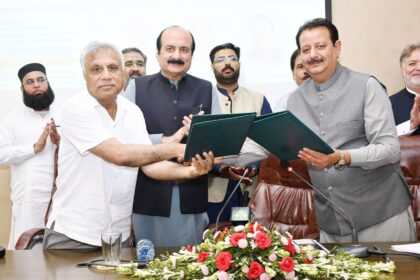 PMAS-AAUR and PPAF sign climate-smart agriculture MoU