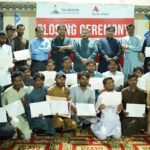 25 Young People Complete Tourist Guide Training in Nagarparkar