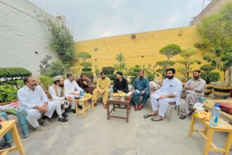 Chairman of Pakistan Awaami Quwat Party Khakan Waheed Khawaja meets party leaders and workers during his one-day visit to Peshawar.