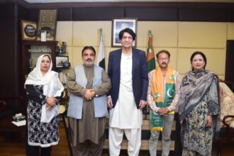 Khakan Waheed Khawaja Vows to Make Quranic Education Mandatory up to Grade 12
