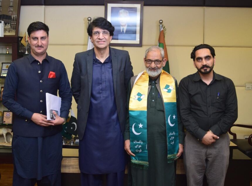 Raja Munir Khan Joins Pakistan Awaami Quwat Party
