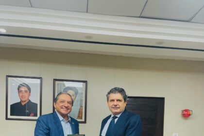 Senator Saleem Mandviwalla Meets Italian Ambassador to Pakistan