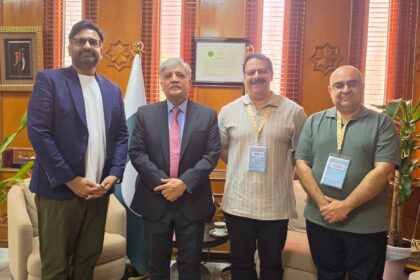 Shafqat Ali Khan Meets Pakistan Pavilion Delegation at Abu Dhabi Book Fair