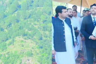 AJK Prime Minister Iftikhar Gilani Receives Warm Welcome in Kotli