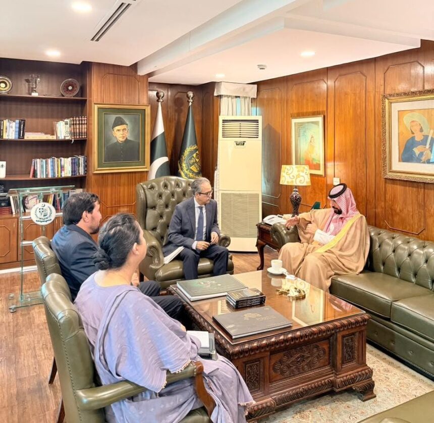 Foreign Secretary Receives Saudi Ambassador to Pakistan