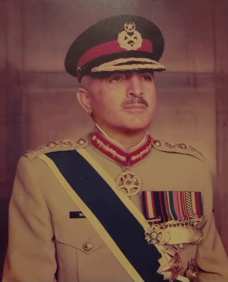 Former Pakistan Army Chief General (Retd.) Abdul Waheed Kakar Passes Away at 89