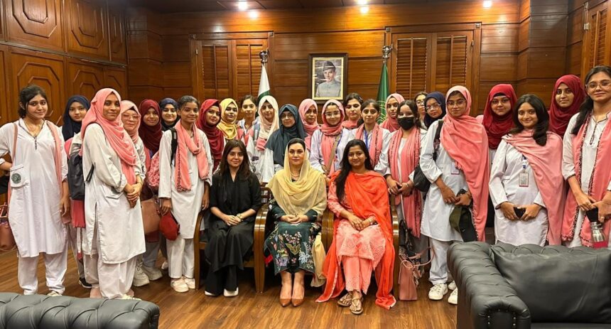 JUW Students Visit Sindh Assembly, Discuss Women’s Role in Diplomacy