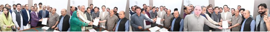 PML-N, PPP Candidates Submit Nomination Papers for Kashmir Council Elections